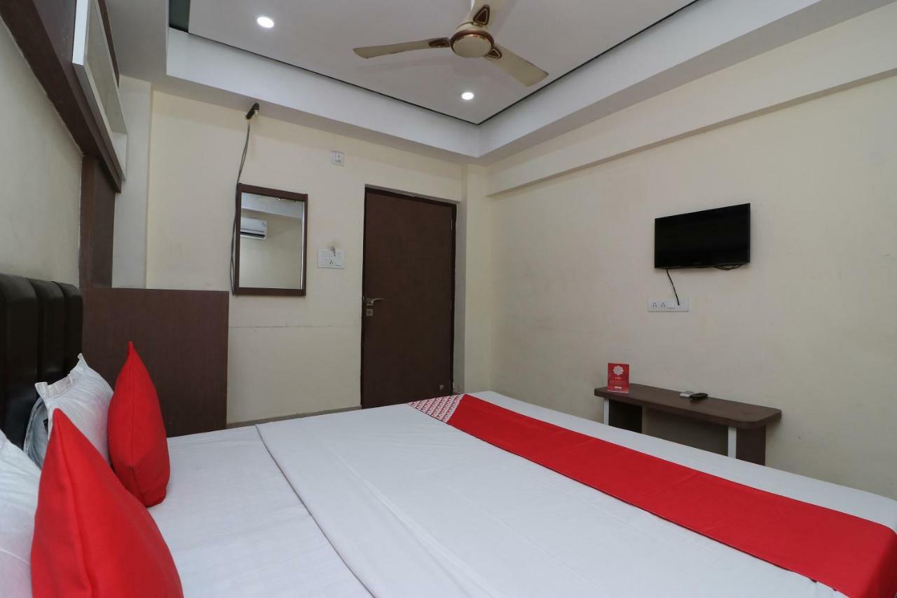 Oyo 24178 Hotel Vrindavan Regency Bikaner Buitenkant foto