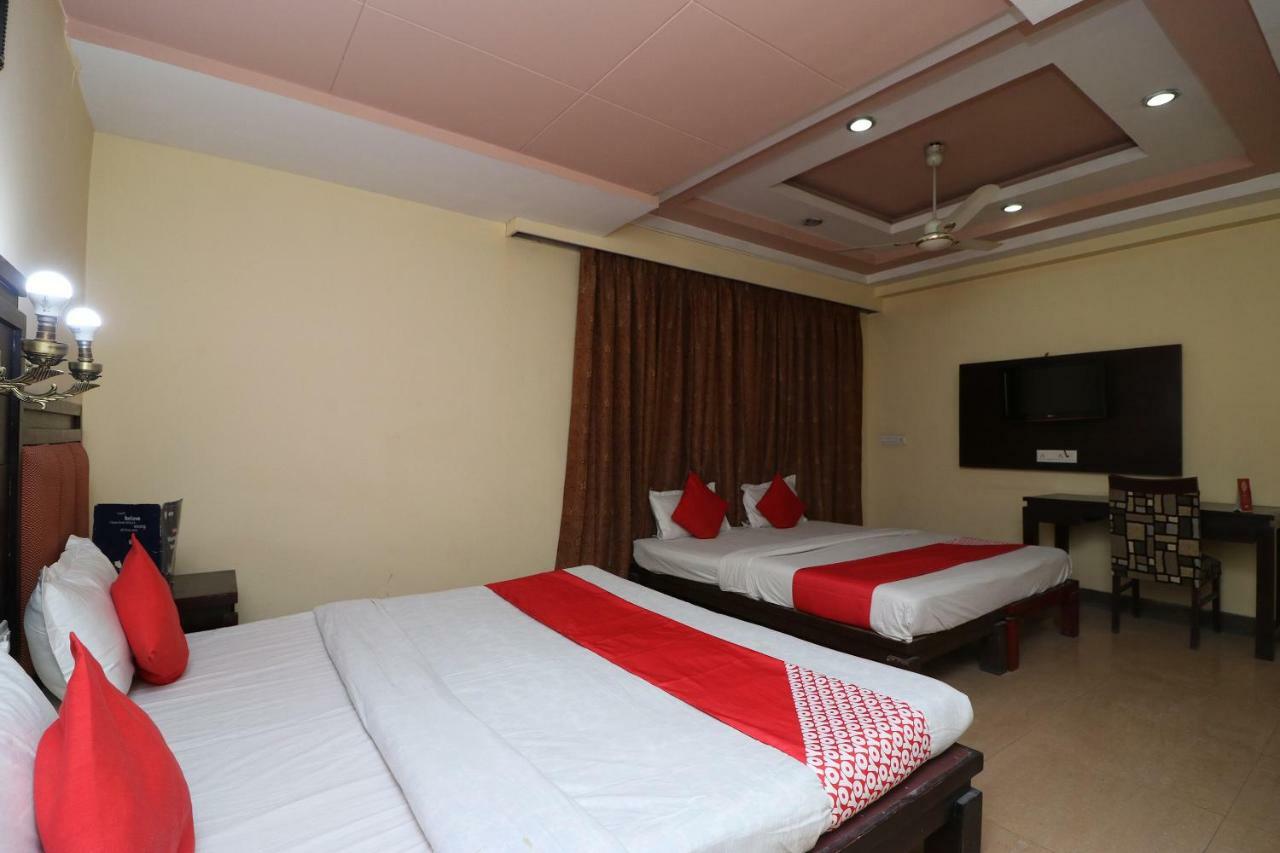 Oyo 24178 Hotel Vrindavan Regency Bikaner Buitenkant foto